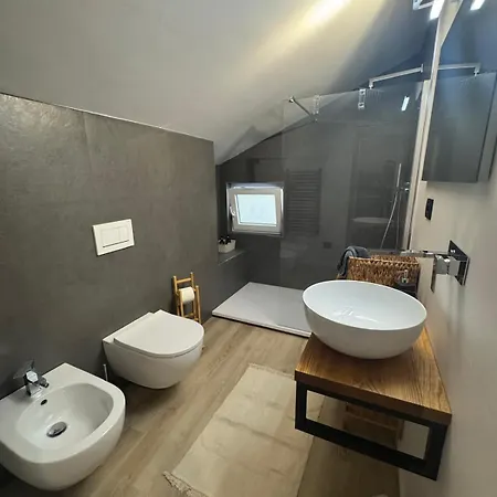 Virtu Lägenhet Genua